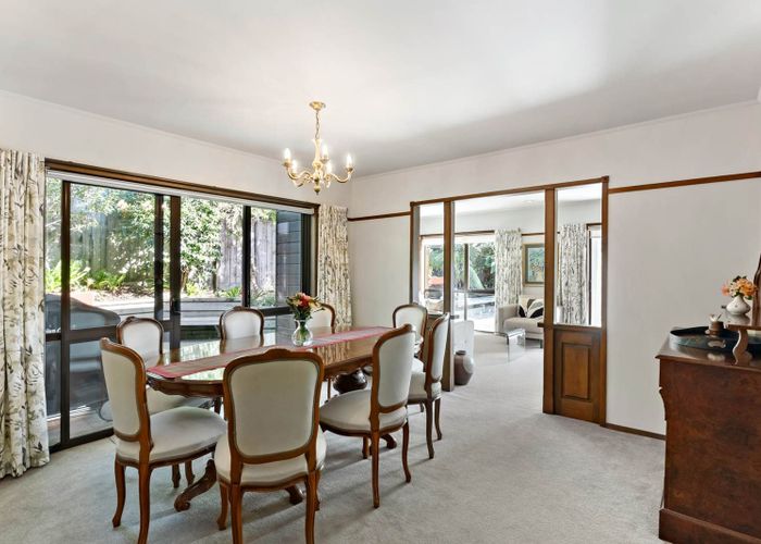  at 2/12 Penzance Road, Mairangi Bay, North Shore City, Auckland