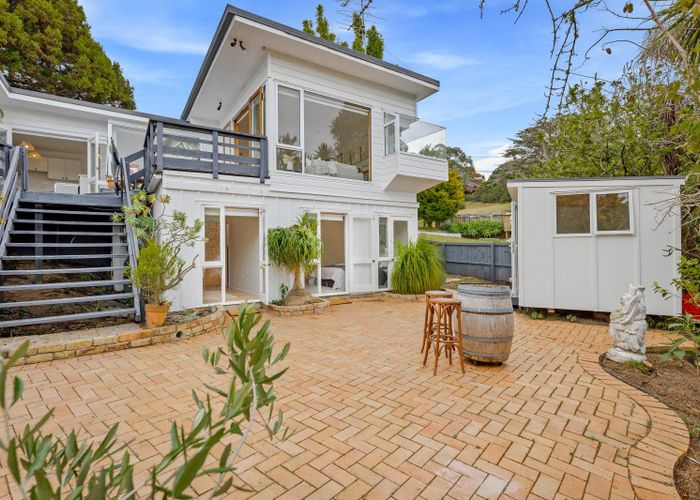  at 27 Hebron Road, Waiake, North Shore City, Auckland