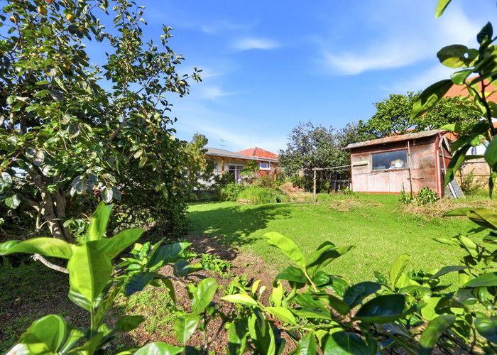  at 7 Hamlin Road, Mount Wellington, Auckland City, Auckland