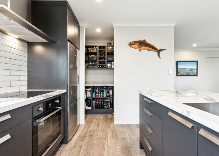  at 18 Wheriko Avenue, Glenbrook, Franklin, Auckland
