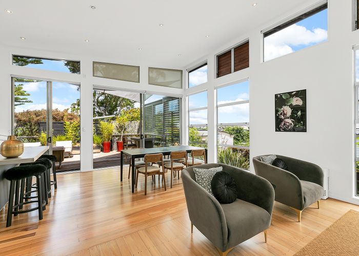  at 16 Richard Street, Westmere, Auckland