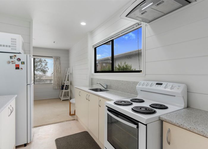  at 3A Hatherlow Street, Glenfield, Auckland