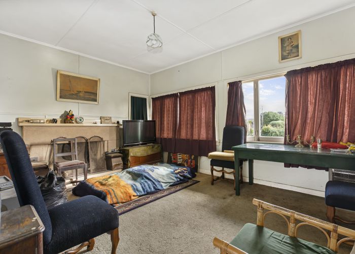  at 14 Ealing Crescent, Beachlands, Auckland