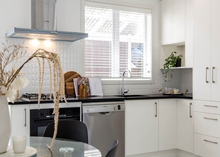  at 43 Wairau Avenue, Avondale, Auckland City, Auckland
