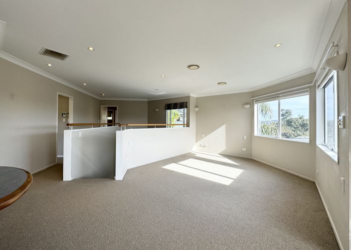  at 21A Madison Place, Forrest Hill, Auckland