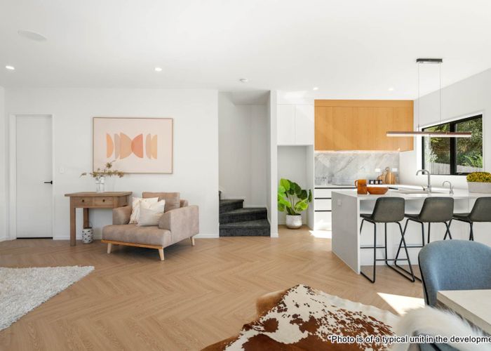  at 90C Oaktree Avenue, Browns Bay, North Shore City, Auckland