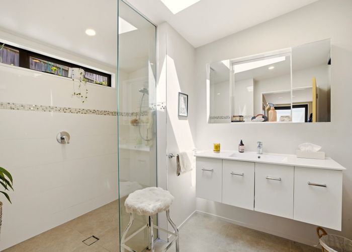  at 4/3 Karitane Drive, Cashmere, Christchurch City, Canterbury