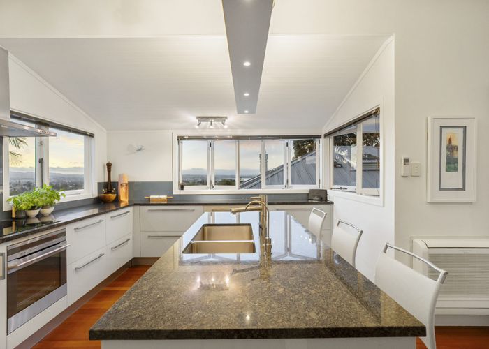  at 13B Summit Drive, Mount Albert, Auckland