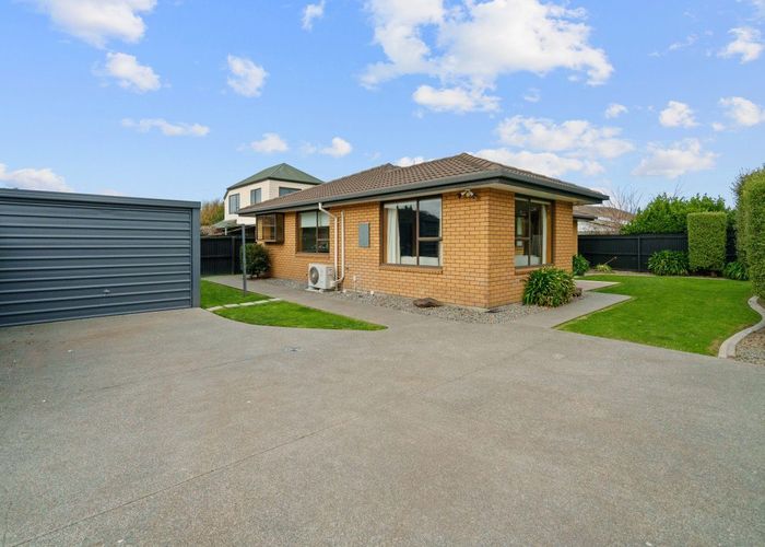  at 2/19 Cunningham Place, Halswell, Christchurch