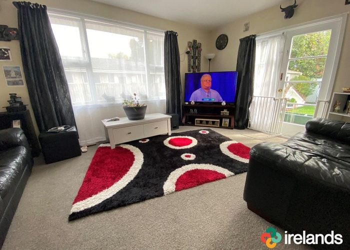  at 2/34 Compton Street, Woolston, Christchurch City, Canterbury