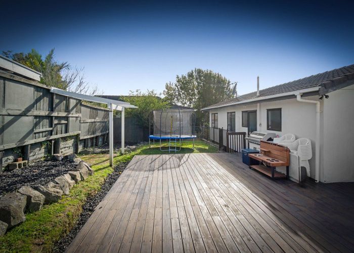  at 59 Reynella Drive, Massey, Waitakere City, Auckland