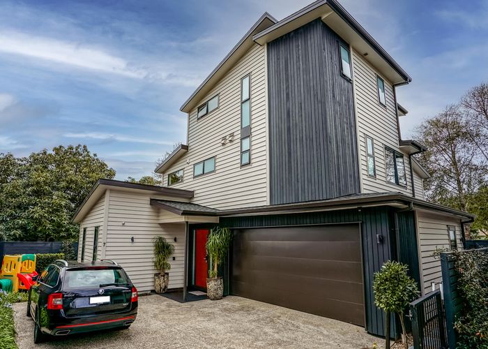  at 7 Allendale Road, Mount Albert, Auckland