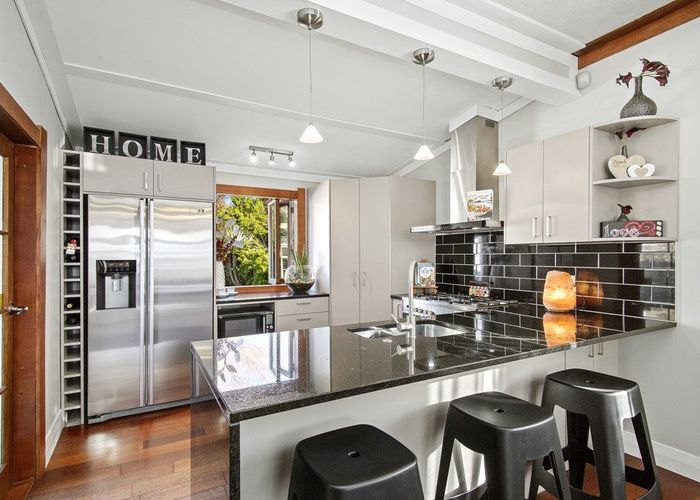  at 6 Heath Grove, Waiwhetu, Lower Hutt, Wellington