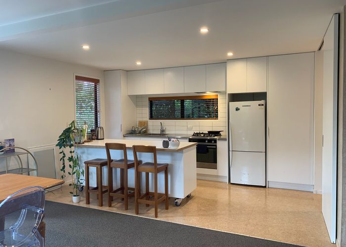  at 2/28 Bayly Road, Moturoa, New Plymouth, Taranaki