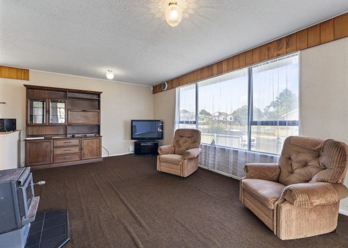  at 15 Hewson Crescent, Otaki Beach, Kapiti Coast, Wellington