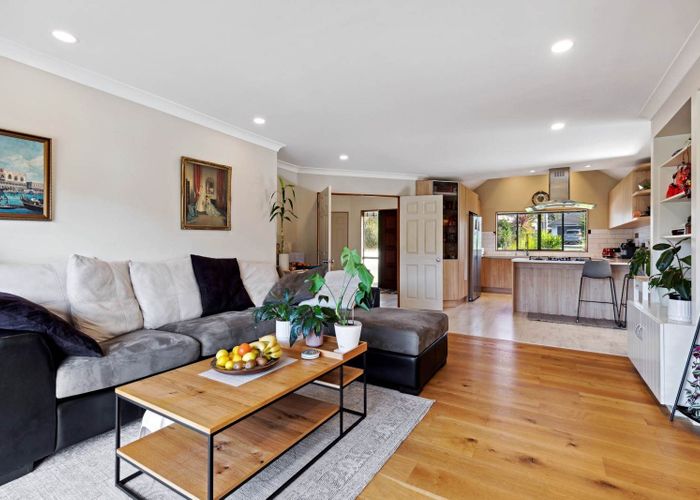  at 84 Landing Drive, Albany, Auckland