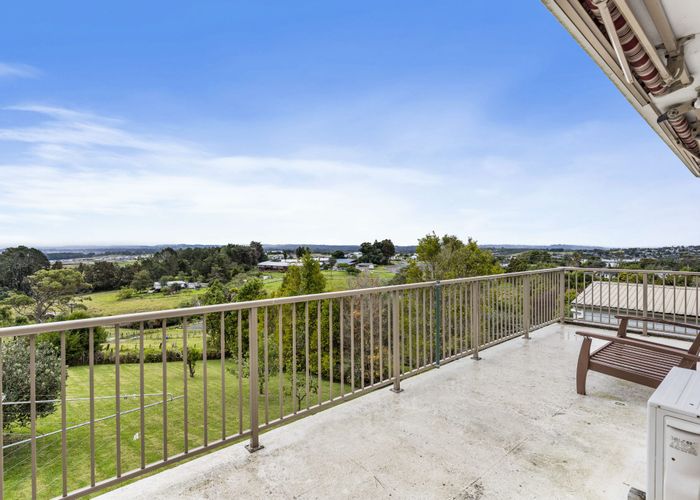  at 462 Don Buck Road, Massey, Auckland