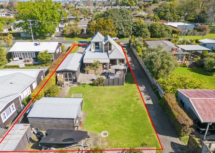  at 14 Glamis Avenue, Manly, Whangaparaoa
