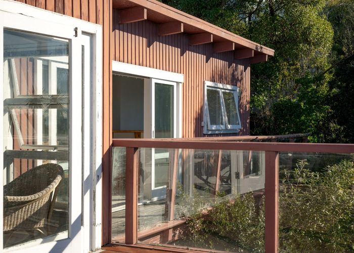  at 54 Clifton Terrace, Sumner, Christchurch City, Canterbury