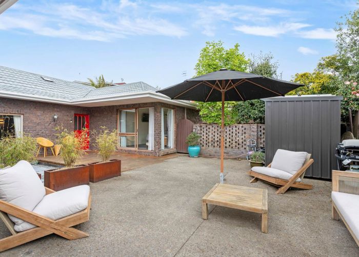  at 9 Tanoa Place, Glendene, Waitakere City, Auckland