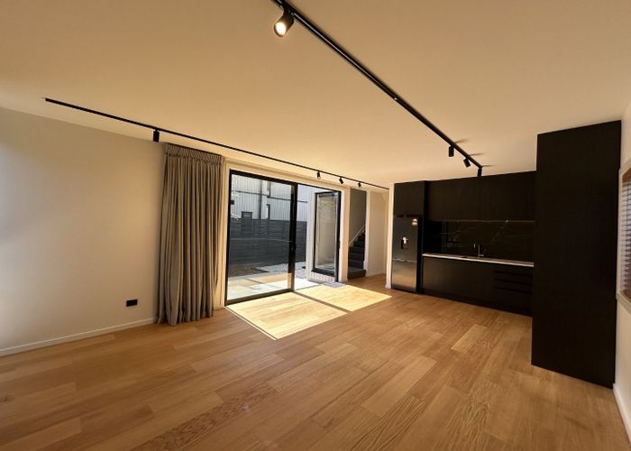 For rent 37 Casterway Crescent, Jacks Point, QueenstownLakes, Otago