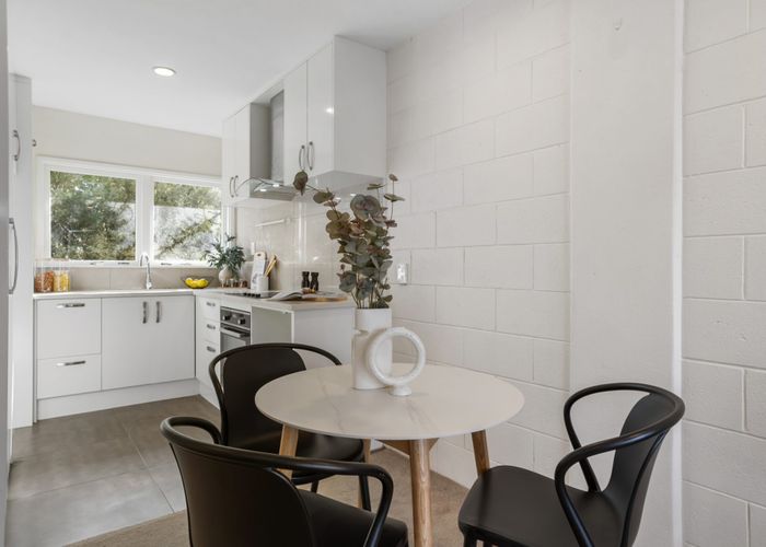  at 4/11 Tawera Road, Greenlane, Auckland City, Auckland