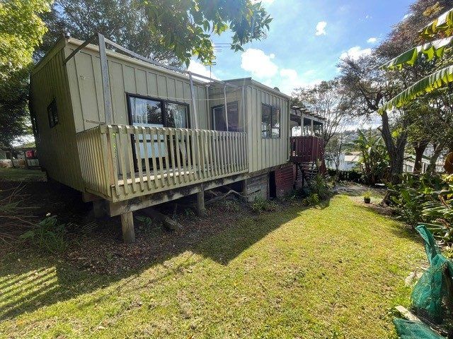  at 1/20 Waverley Avenue, Glenfield, North Shore City, Auckland