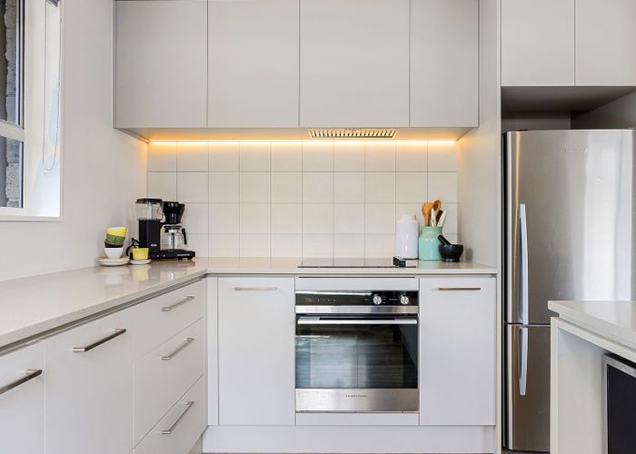  at 42 Palatine Terrace, St. Martins, Christchurch City, Canterbury