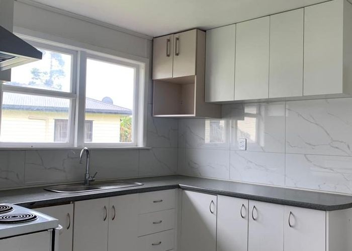  at 14B Ivon Road, Otara, Auckland