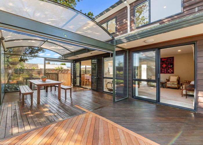  at 2/1 Napier Avenue, Takapuna, Auckland