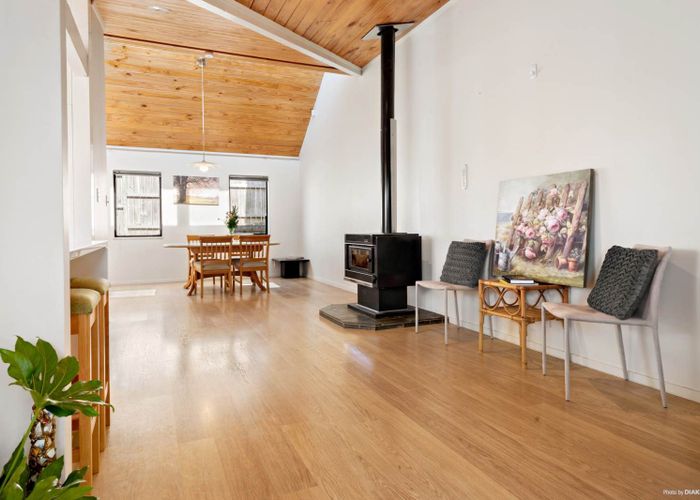 at 15 Cherub Place, West Harbour, Waitakere City, Auckland