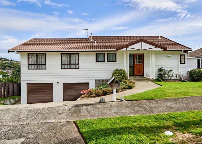  at 36 Mercury Way, Whitby, Porirua