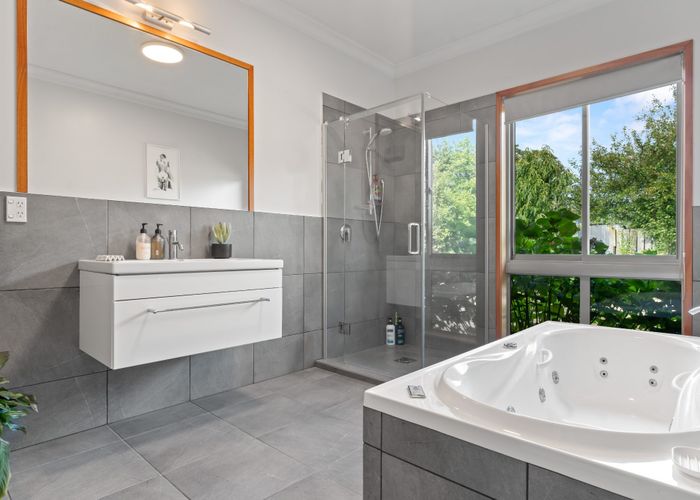  at 5 Ivondale Grove, Solway, Masterton