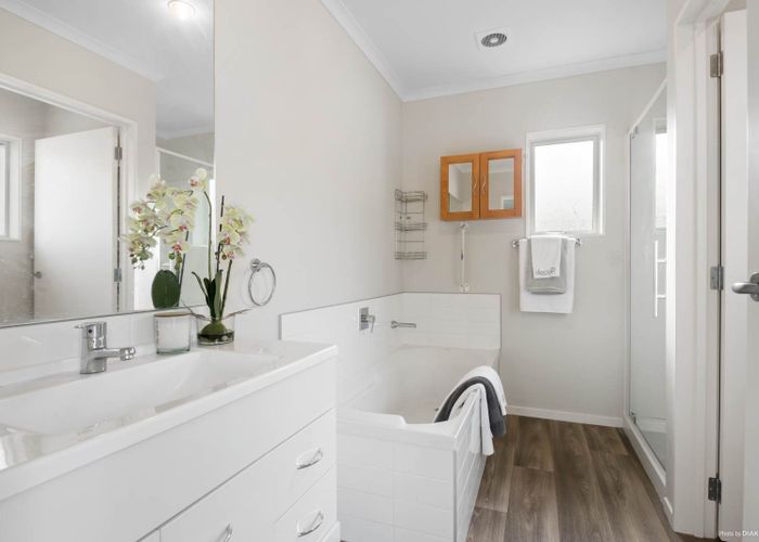  at 2/53 Monarch Avenue, Hillcrest, North Shore City, Auckland