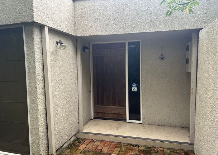  at 6 Ruawai Road, Mount Wellington, Auckland City, Auckland