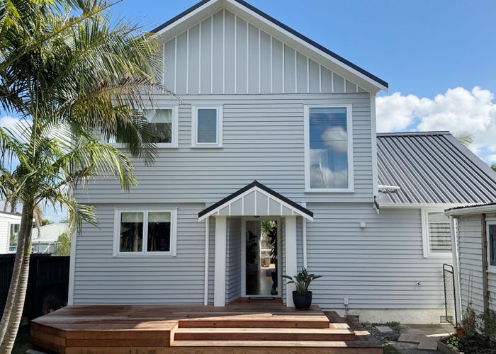  at 2/98 Bayswater Avenue, Bayswater, Auckland