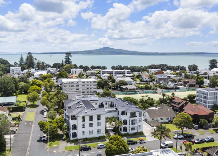  at 201/2 Tagalad Road, Mission Bay, Auckland City, Auckland