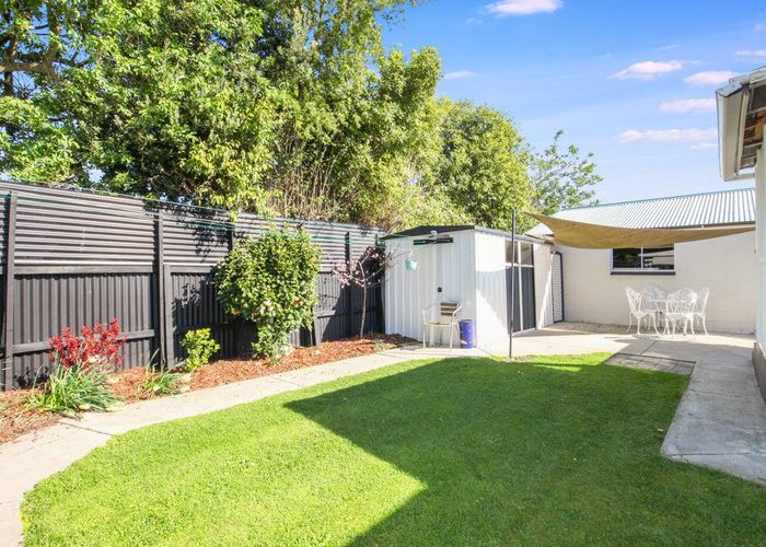  at 2/28 Cob Crescent, Woolston, Christchurch