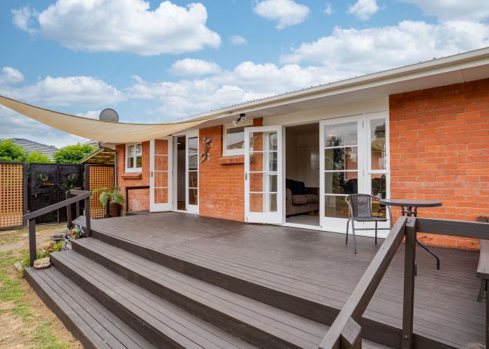  at 8 New York Street, Martinborough
