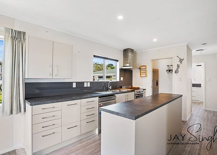  at 1 Banks Road, Papakura
