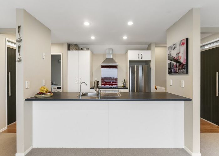  at 4/37 Waipa Street, Birkenhead, North Shore City, Auckland