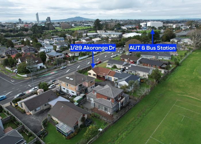  at 1/29 Akoranga Drive, Northcote, North Shore City, Auckland