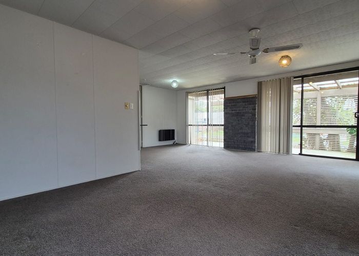  at 1/29 Devonshire Rd, Unsworth Heights, North Shore City, Auckland
