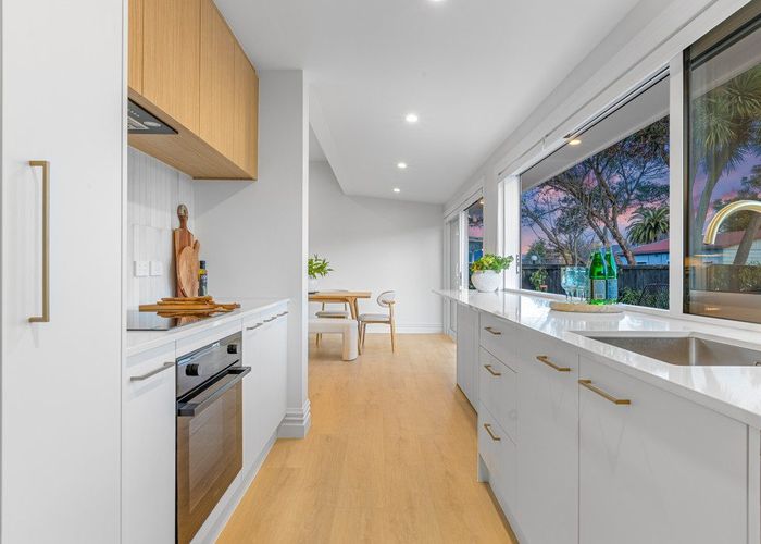 at 17 Severn Street, St Albans, Christchurch