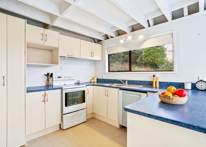  at 42 Glenbervie Crescent, Massey, Auckland