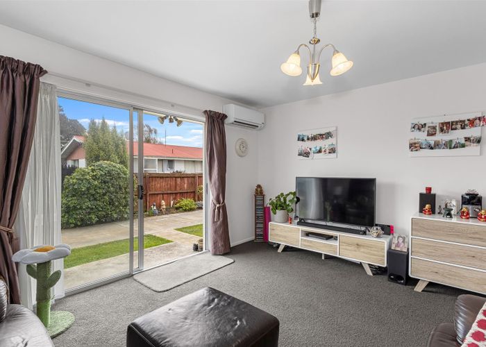  at 873A Beach Road, Waiake, Auckland