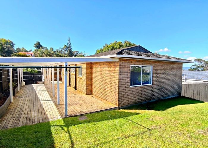  at 5 Sispara Place, Beach Haven, North Shore City, Auckland