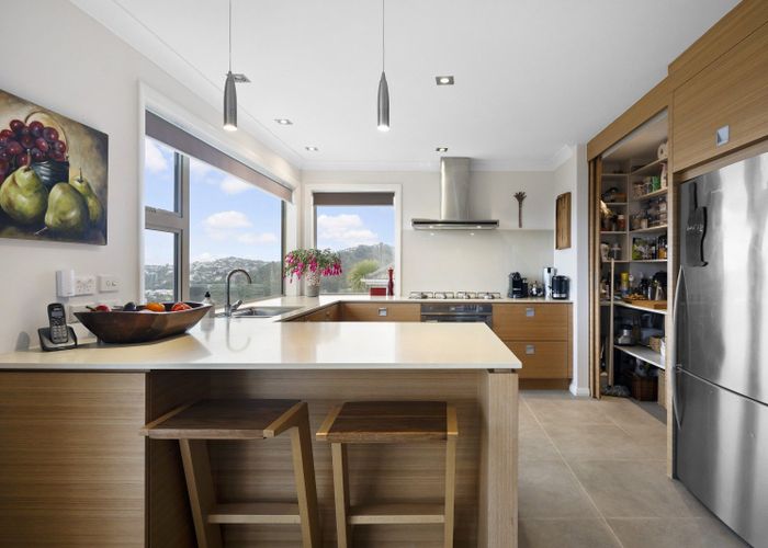  at 7 Mertoun Terrace, Highbury, Wellington