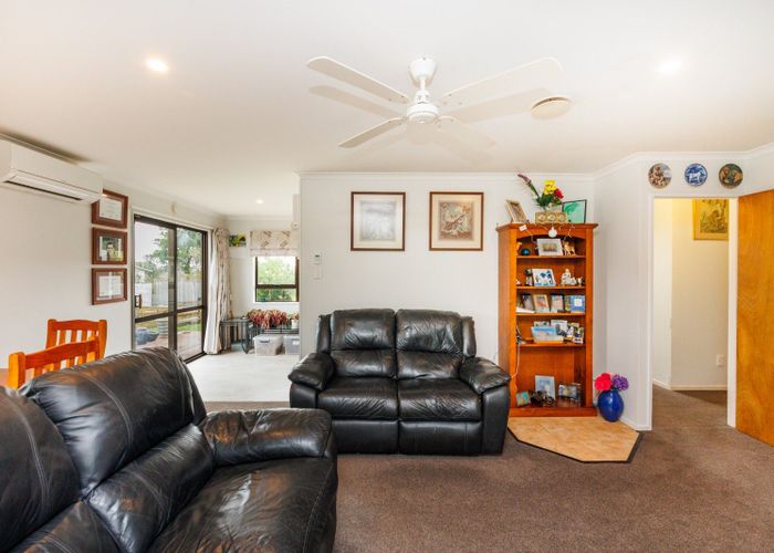  at 35 Kowhai Street, Tokomaru