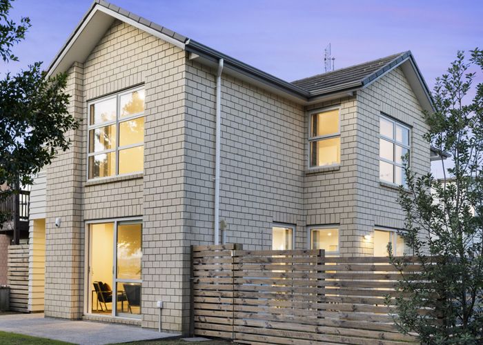  at 207 Porchester Road, Takanini, Auckland